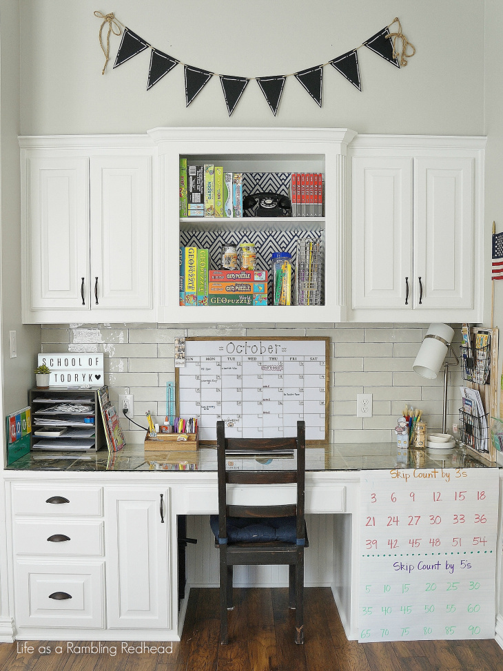 GORGEOUS Kid's school room tour! So simple and organized! (Life as a Rambling Redhead)